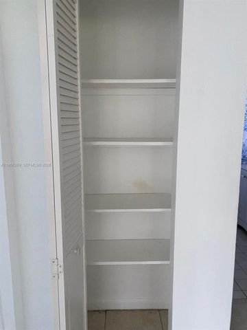 1755 NE 116th Rd 8, North Miami, FL 33181