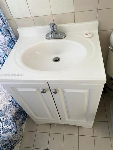 1755 NE 116th Rd 8, North Miami, FL 33181