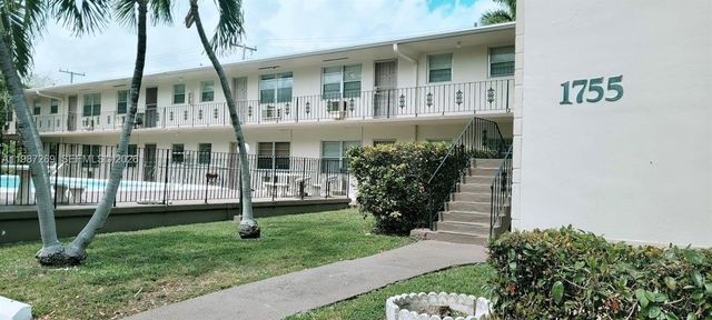 1755 NE 116th Rd 8, North Miami, FL 33181