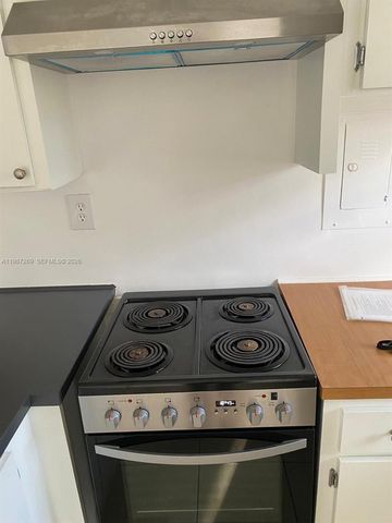 1755 NE 116th Rd 8, North Miami, FL 33181