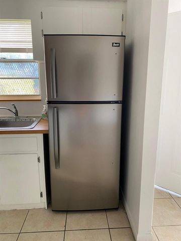 1755 NE 116th Rd 8, North Miami, FL 33181