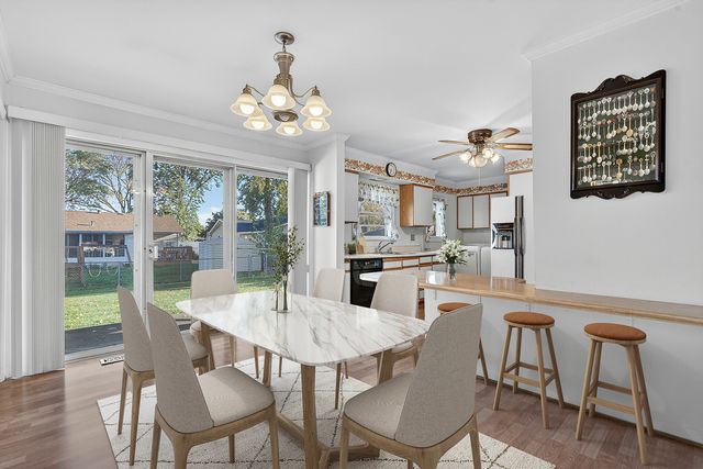 568 Cedar Lane, Elk Grove Village, IL 60007