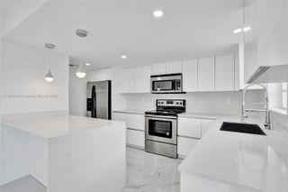 606 NW 107th Ave 2C, Miami, FL 33172