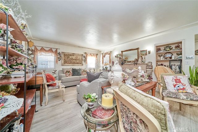 2690 Oregon, Long Beach, CA 90806