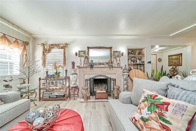 2690 Oregon, Long Beach, CA 90806