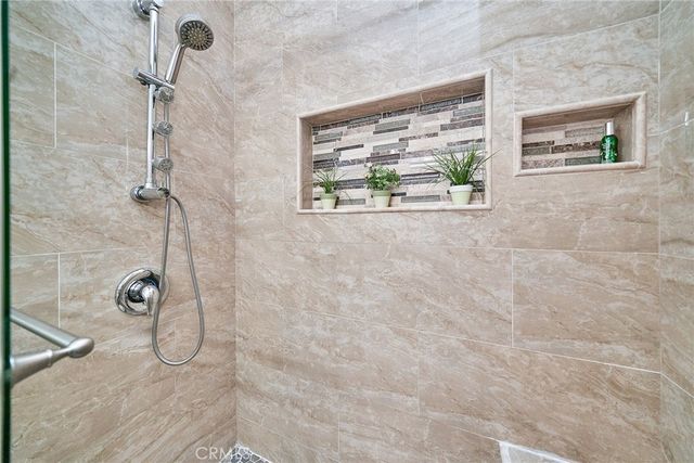 2690 Oregon, Long Beach, CA 90806