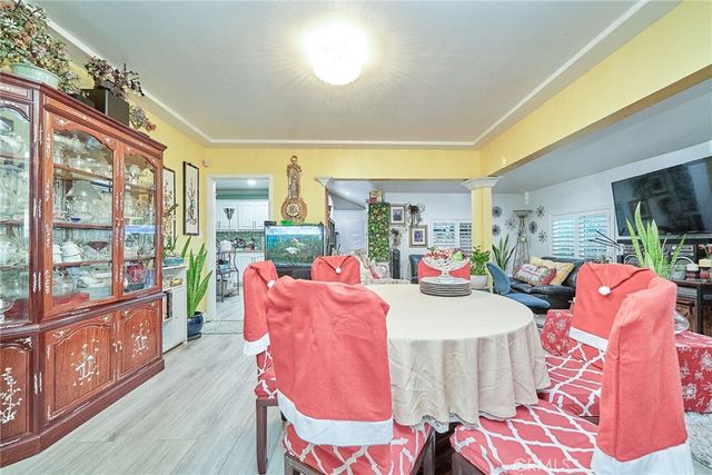 2690 Oregon, Long Beach, CA 90806