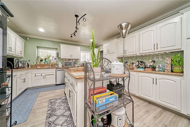 2690 Oregon, Long Beach, CA 90806