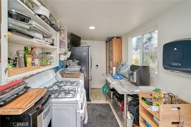 2690 Oregon, Long Beach, CA 90806