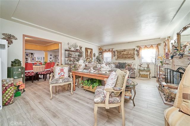 2690 Oregon, Long Beach, CA 90806