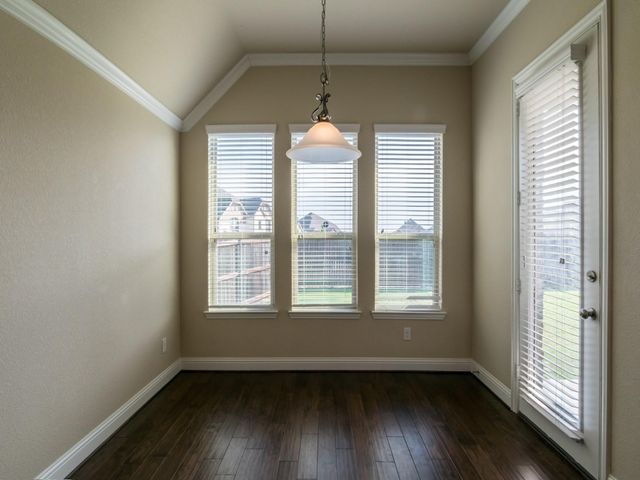 313 Wyndale Court, Lewisville, TX 75056