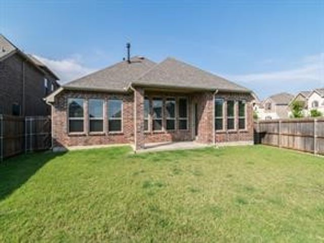 313 Wyndale Court, Lewisville, TX 75056