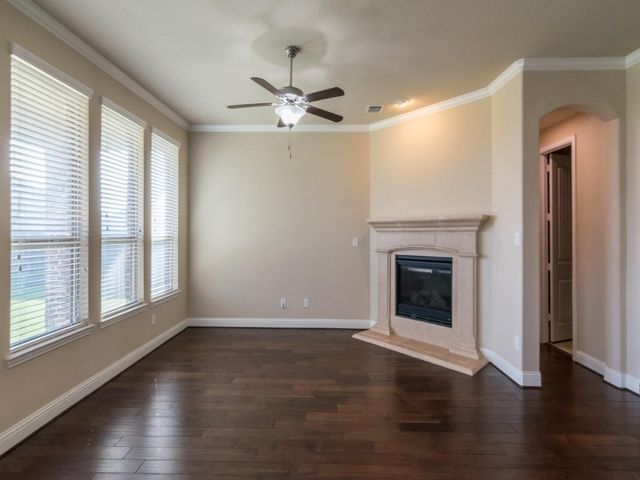 313 Wyndale Court, Lewisville, TX 75056