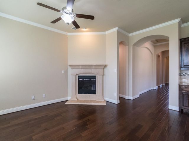 313 Wyndale Court, Lewisville, TX 75056