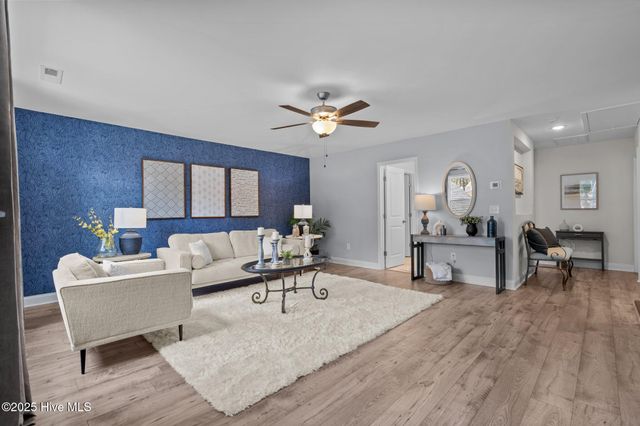 106 Josephs Point, West End, NC 27376