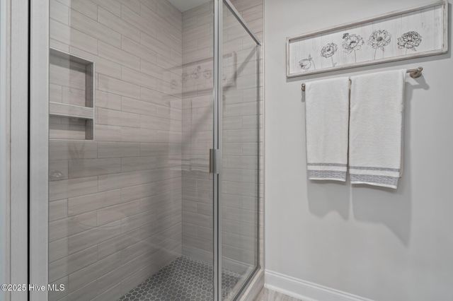 106 Josephs Point, West End, NC 27376