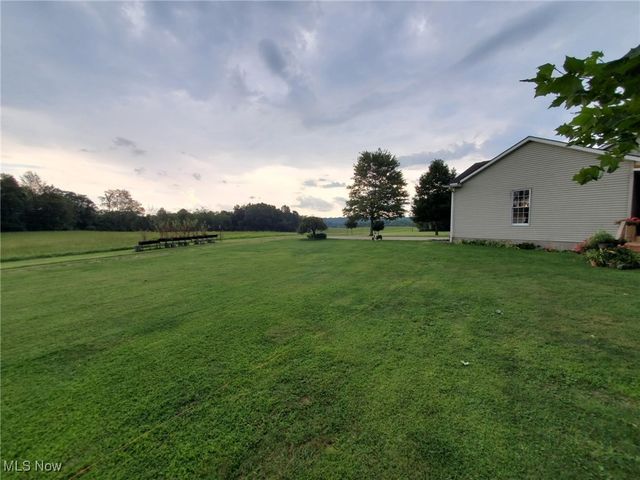 3859 Mayfair Lane, Cambridge, OH 43725