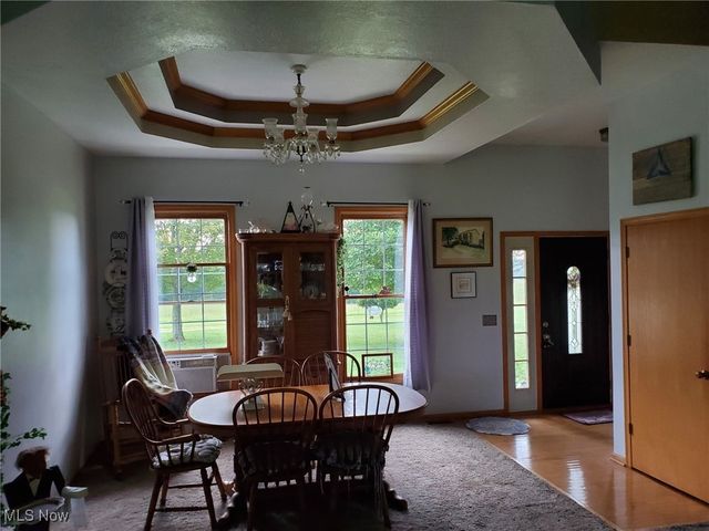 3859 Mayfair Lane, Cambridge, OH 43725