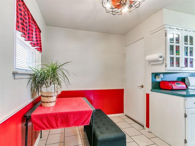 937 NW 19th Street, Moore, OK 73160