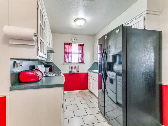 937 NW 19th Street, Moore, OK 73160