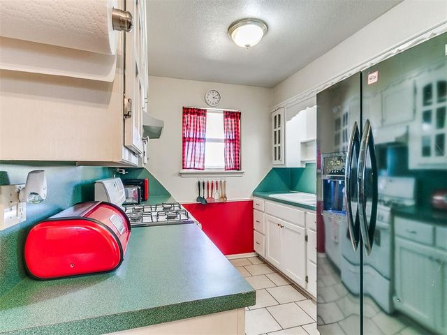 937 NW 19th Street, Moore, OK 73160