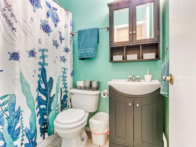 937 NW 19th Street, Moore, OK 73160