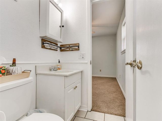 937 NW 19th Street, Moore, OK 73160