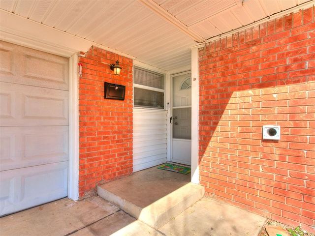 937 NW 19th Street, Moore, OK 73160