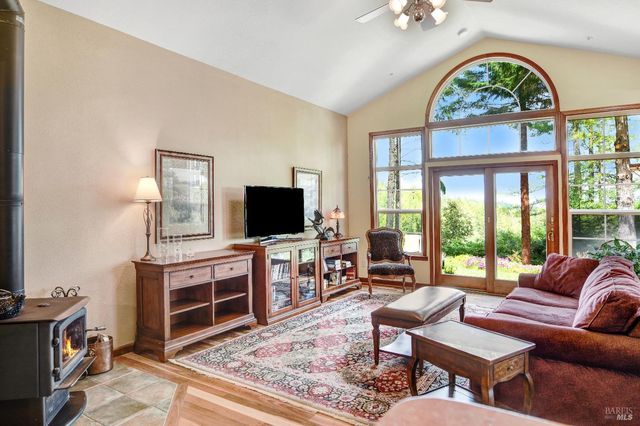 8950 Hwy 116, Forestville, CA 95436