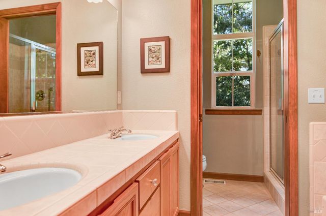 8950 Hwy 116, Forestville, CA 95436