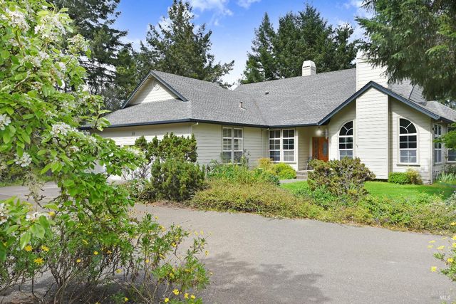 8950 Hwy 116, Forestville, CA 95436