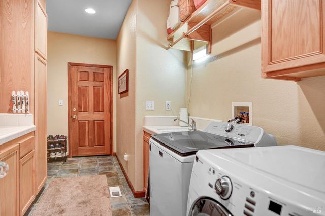 8950 Hwy 116, Forestville, CA 95436