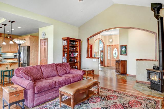 8950 Hwy 116, Forestville, CA 95436