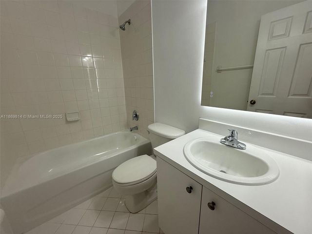 4184 NE 9th St 0, Homestead, FL 33033