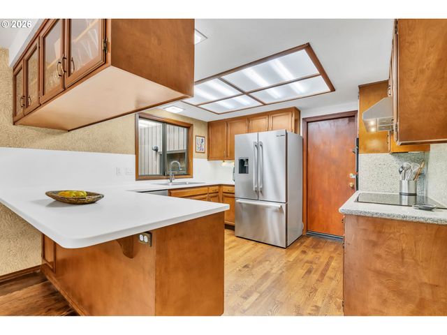 89879 SHEFFLER Rd, Elmira, OR 97437