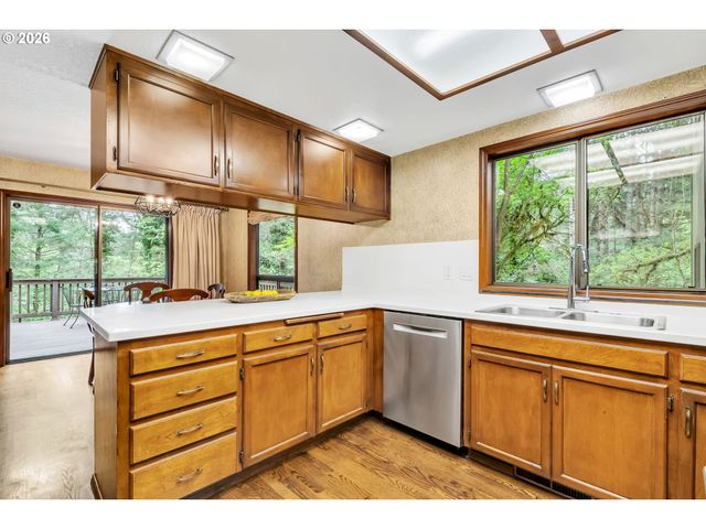 89879 SHEFFLER Rd, Elmira, OR 97437