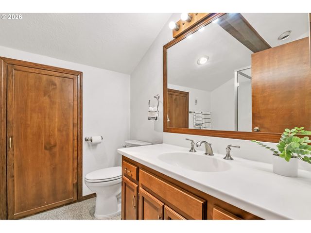 89879 SHEFFLER Rd, Elmira, OR 97437