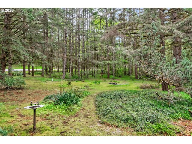 89879 SHEFFLER Rd, Elmira, OR 97437