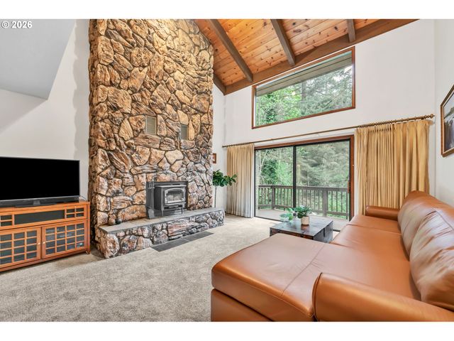 89879 SHEFFLER Rd, Elmira, OR 97437