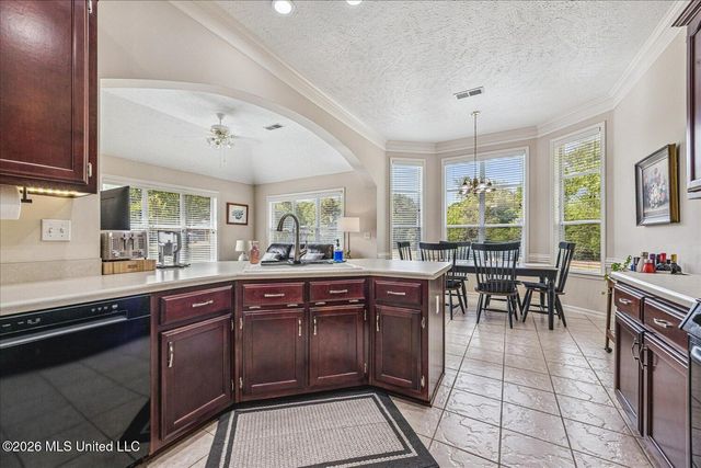 4278 W Elizabeth Circle, Olive Branch, MS 38654