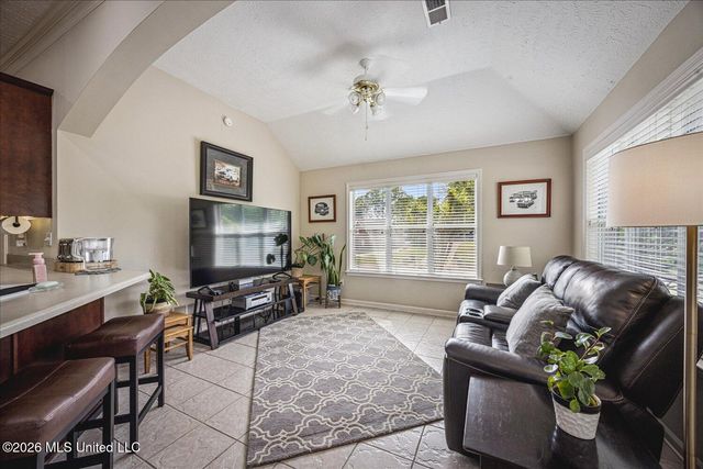 4278 W Elizabeth Circle, Olive Branch, MS 38654