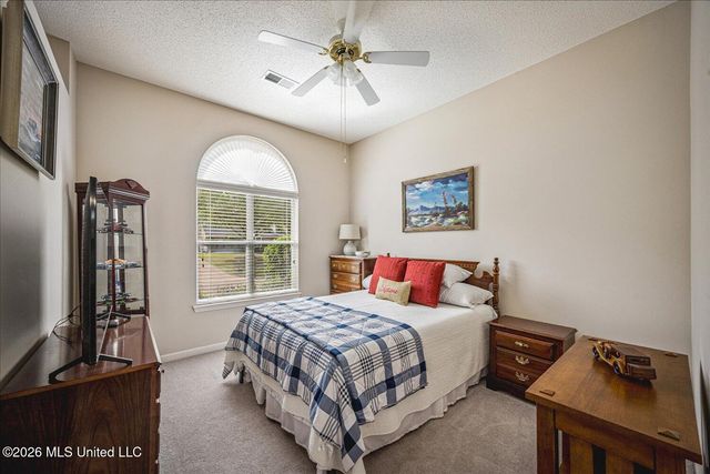 4278 W Elizabeth Circle, Olive Branch, MS 38654