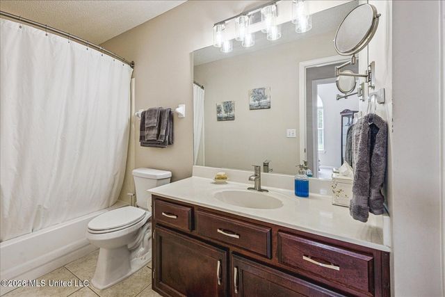 4278 W Elizabeth Circle, Olive Branch, MS 38654