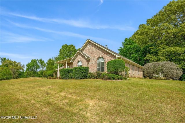 4278 W Elizabeth Circle, Olive Branch, MS 38654