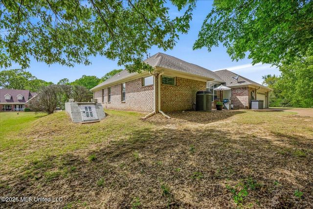 4278 W Elizabeth Circle, Olive Branch, MS 38654