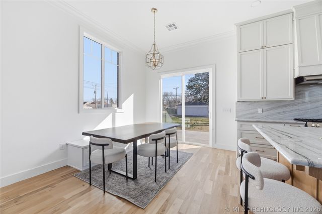 402 S Wyandotte Avenue, Bartlesville, OK 74003