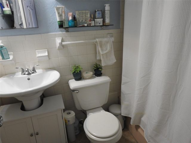 1600 NE 3RD AVE 2, Fort Lauderdale, FL 33305