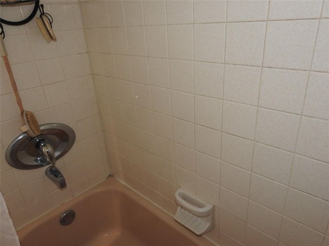 1600 NE 3RD AVE 2, Fort Lauderdale, FL 33305