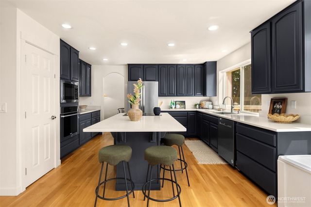 8226 Granite Drive NW, Gig Harbor, WA 98329