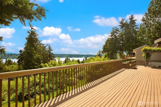 8226 Granite Drive NW, Gig Harbor, WA 98329